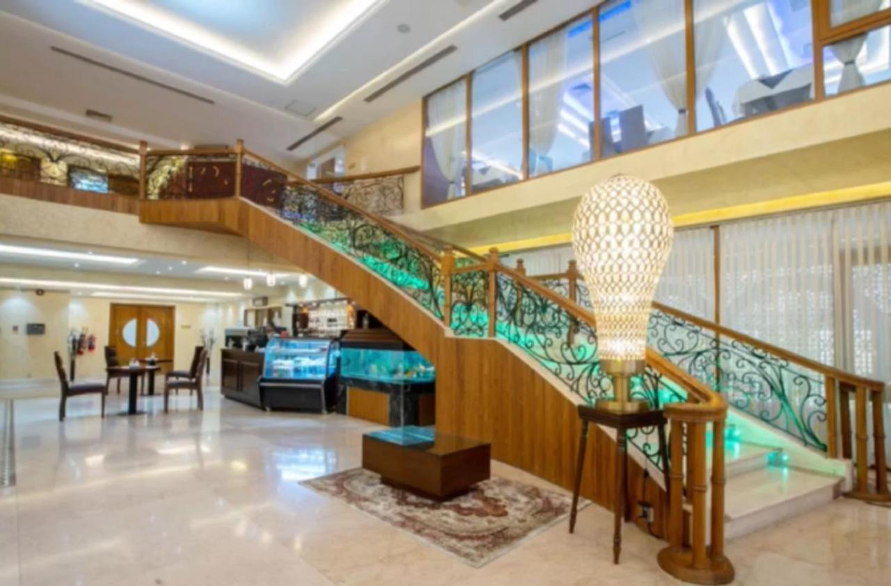 The Royal Paradise Дака Екстериор снимка